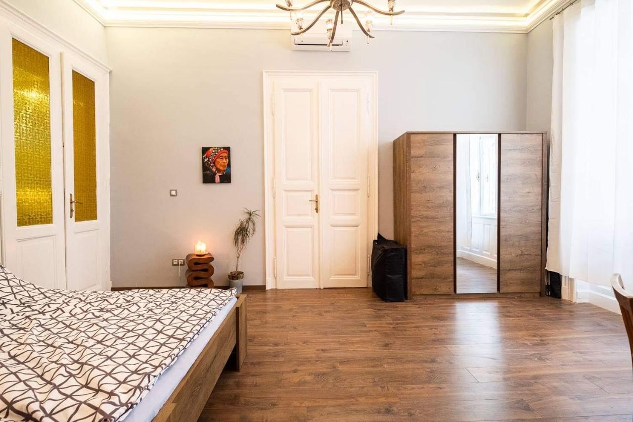 V6 Apartment By Small Home Budapest Exterior foto